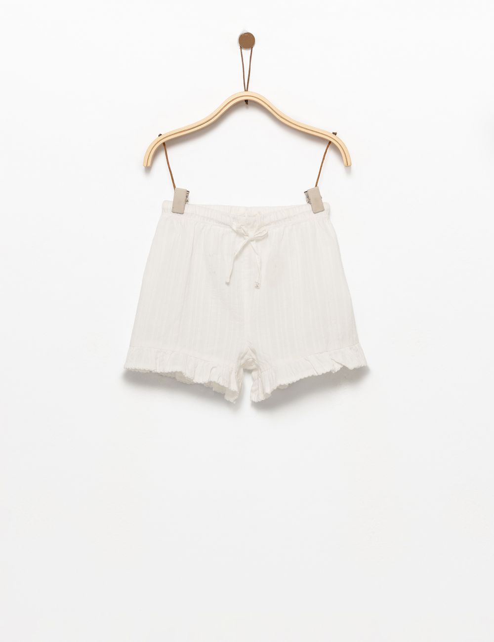 מכנסיים עם רקמה