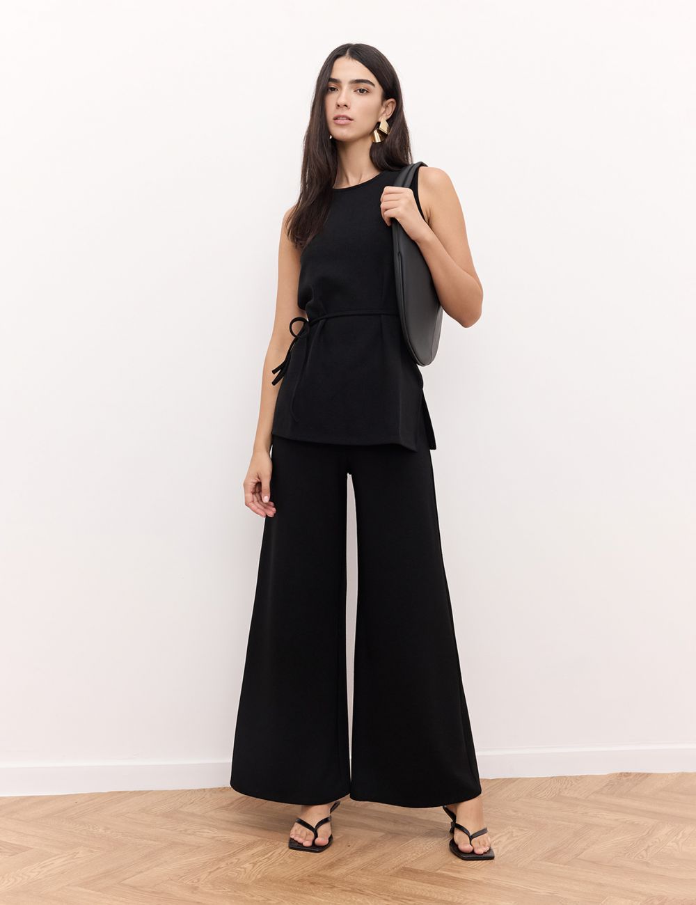 מכנס רחב עם גומי במותן