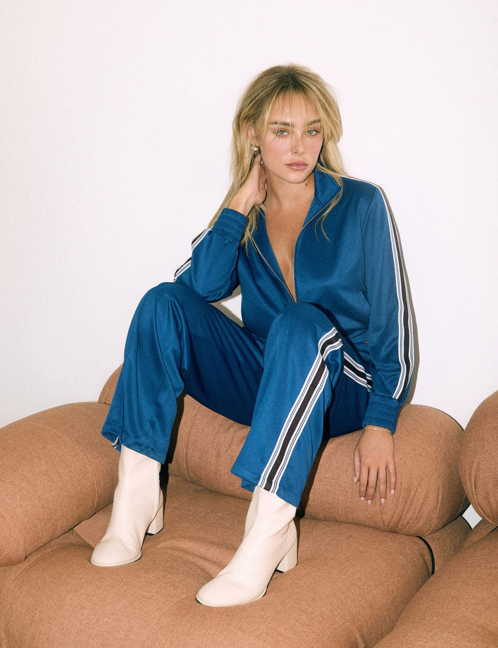 מכנסיים בסגנון Tracksuit