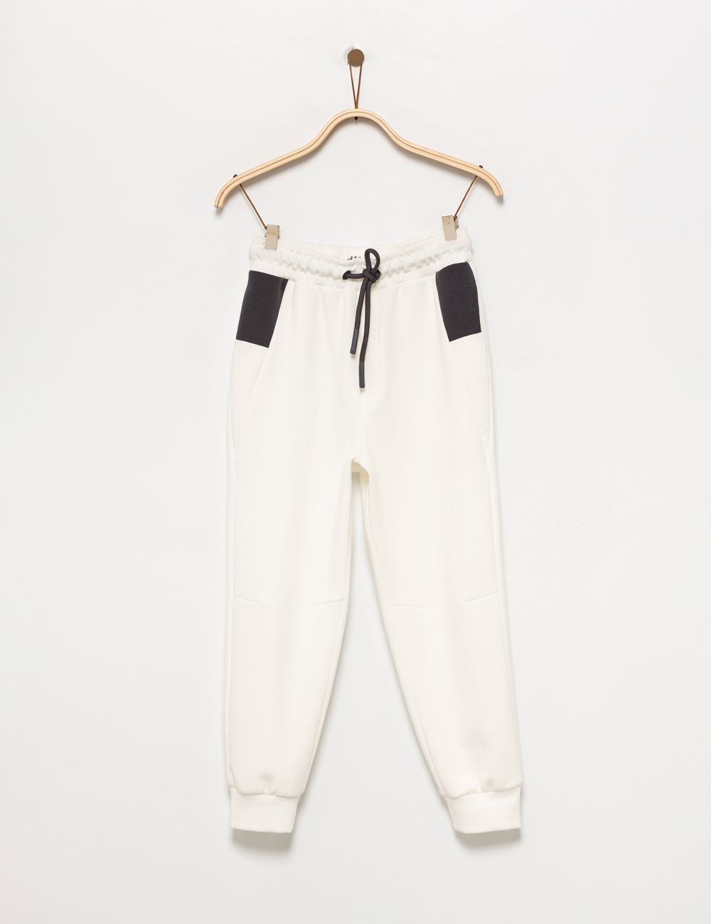 מכנסי אקטיב