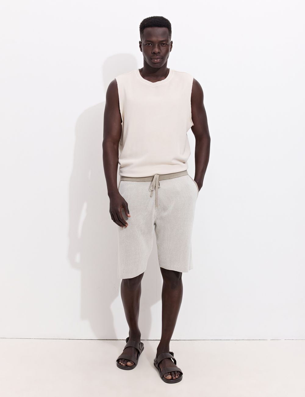 ברמודת פסים סרוגה