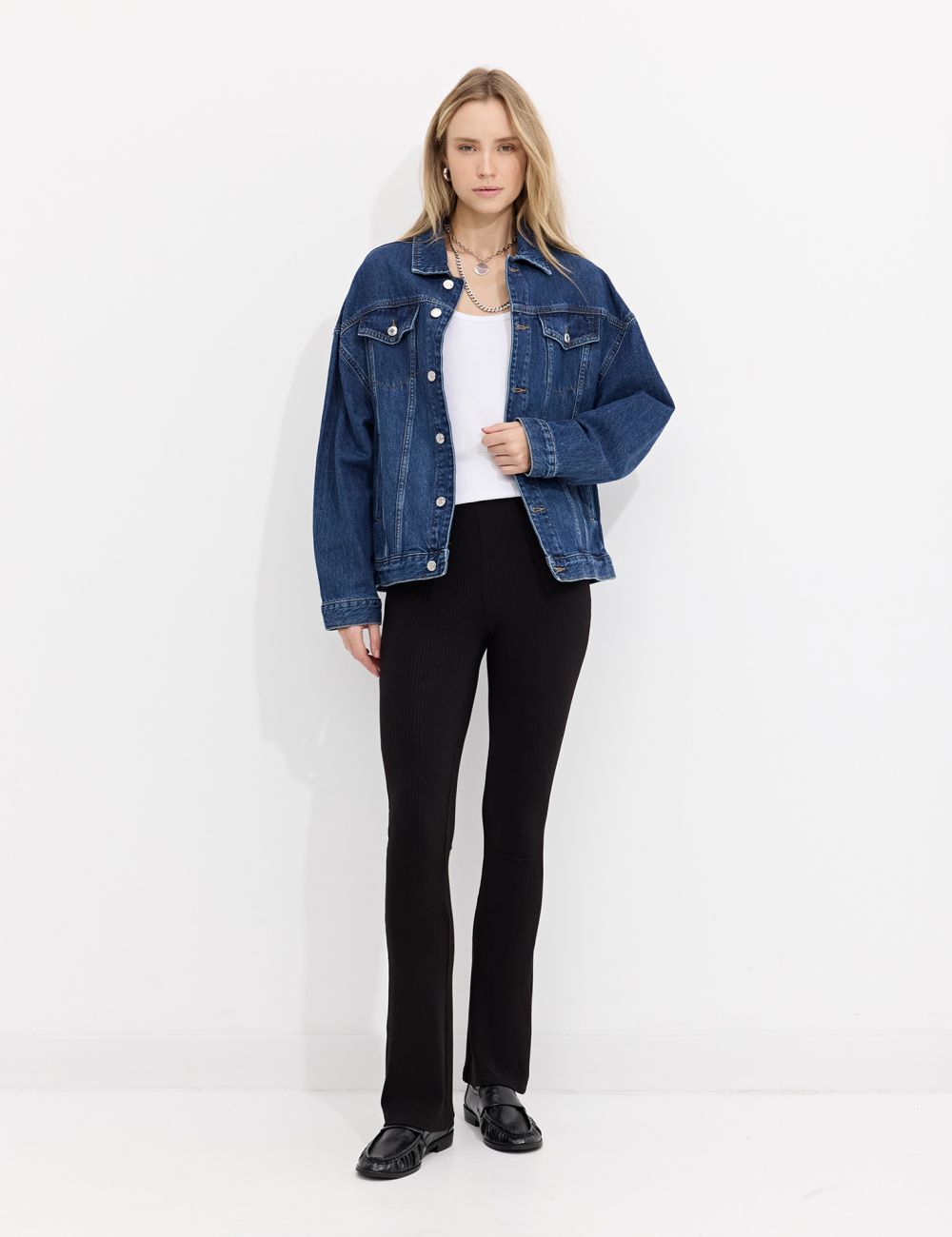 טייץ מתרחב מבד ריב