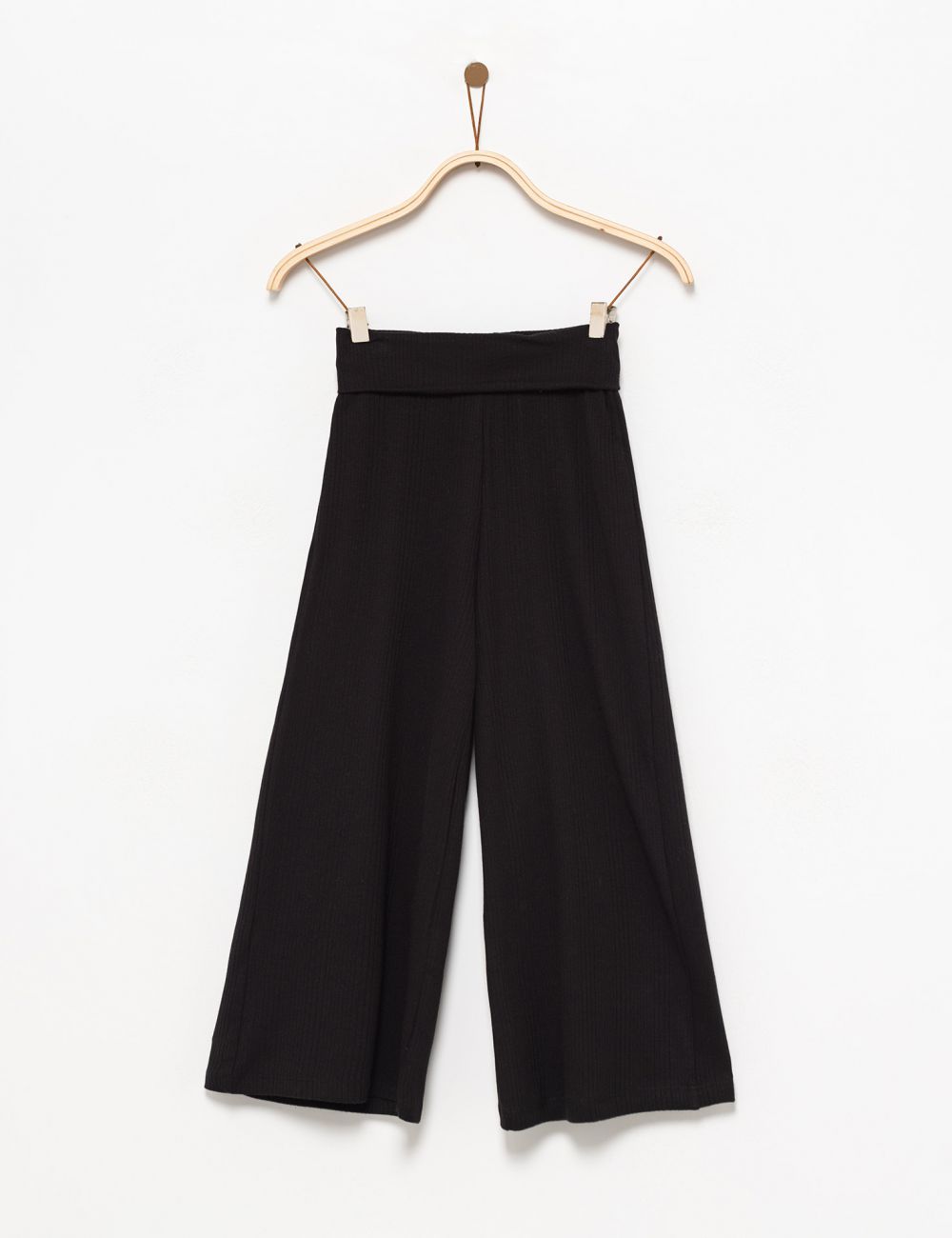 מכנסי ריב רחבים