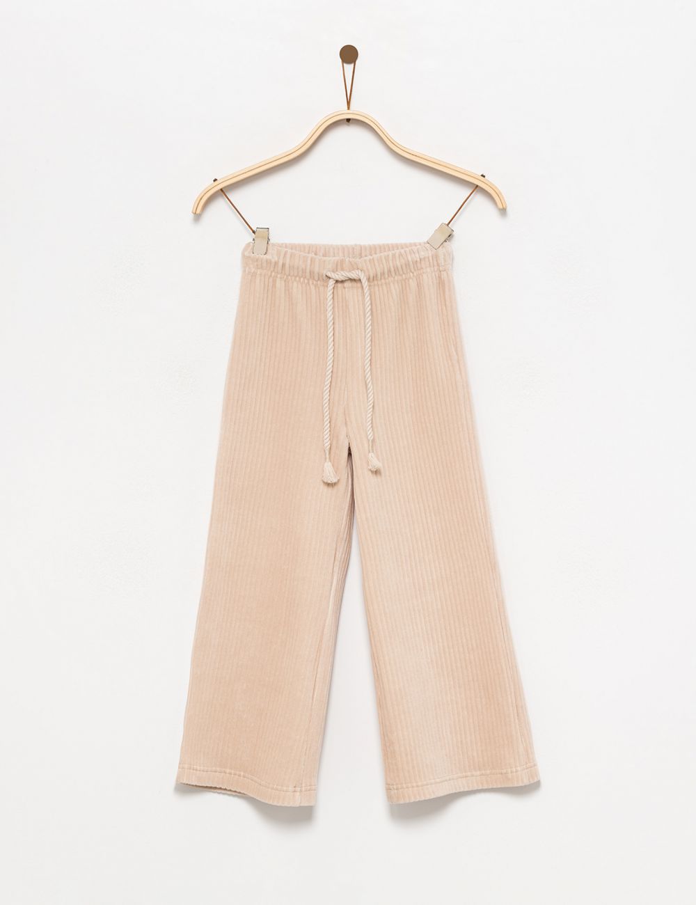 מכנסים מתרחבים