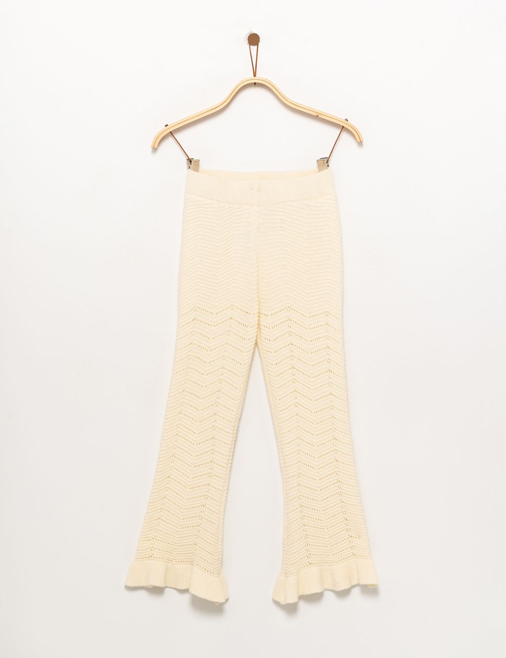 מכנסים סרוגים