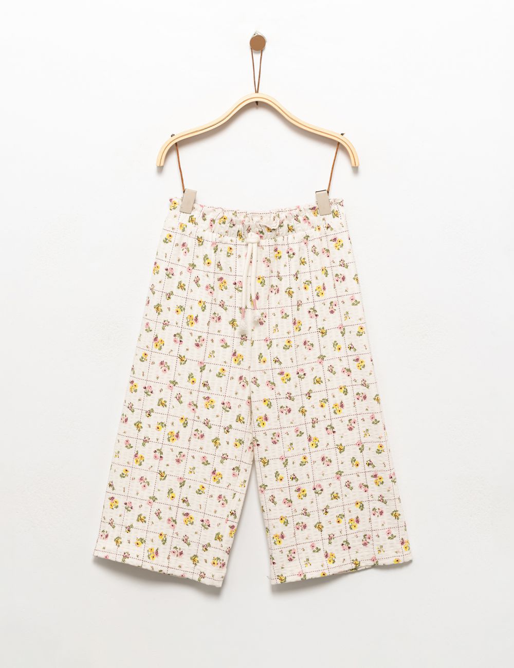 מכנסיים עם WIDE-LEG