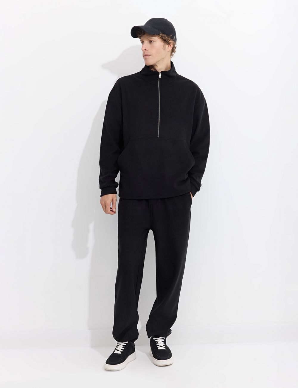 מכנס ארוך משוחרר עם גומי