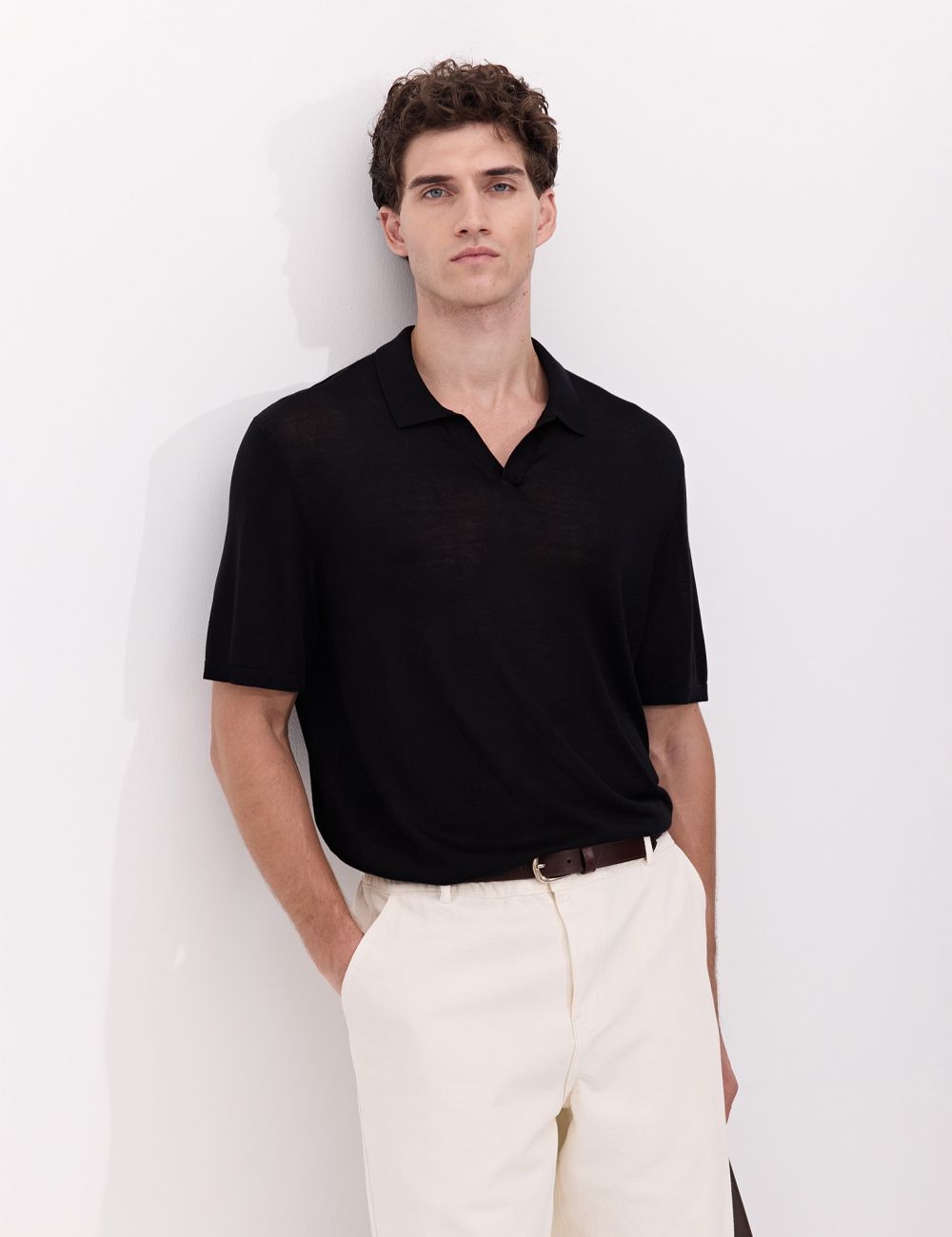 פולו סריג עם מפתח v