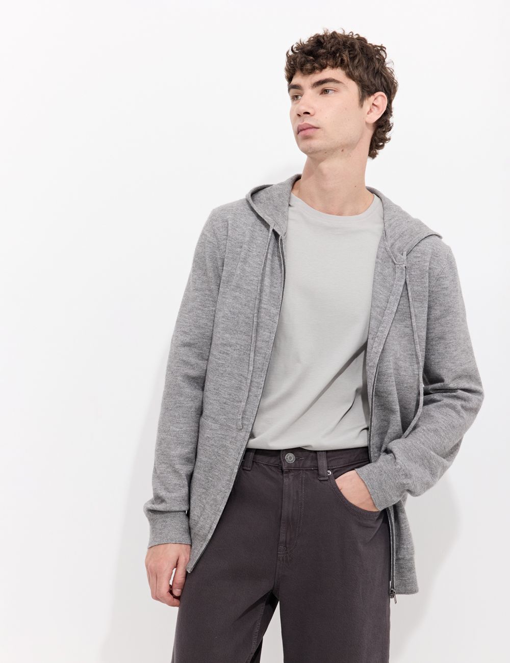 סריג קפוצ׳ון עם רוכסן