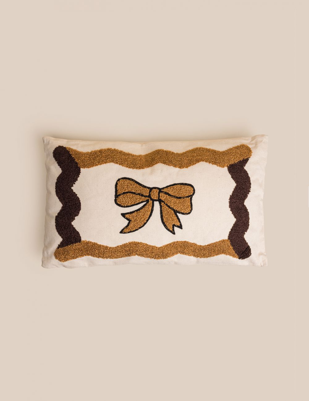 כרית נוי פפיון 30x50cm