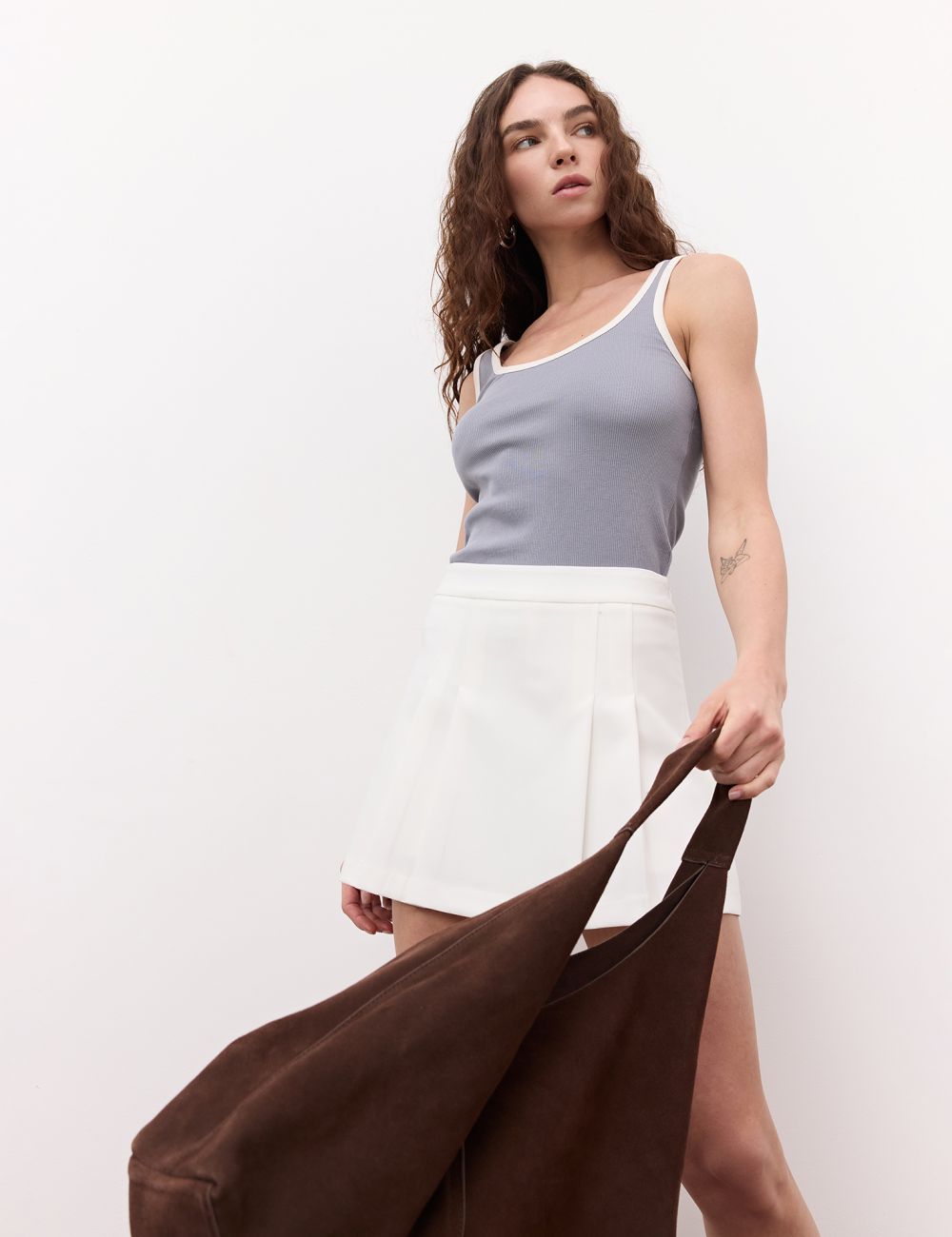 חצאית קפלים מיני