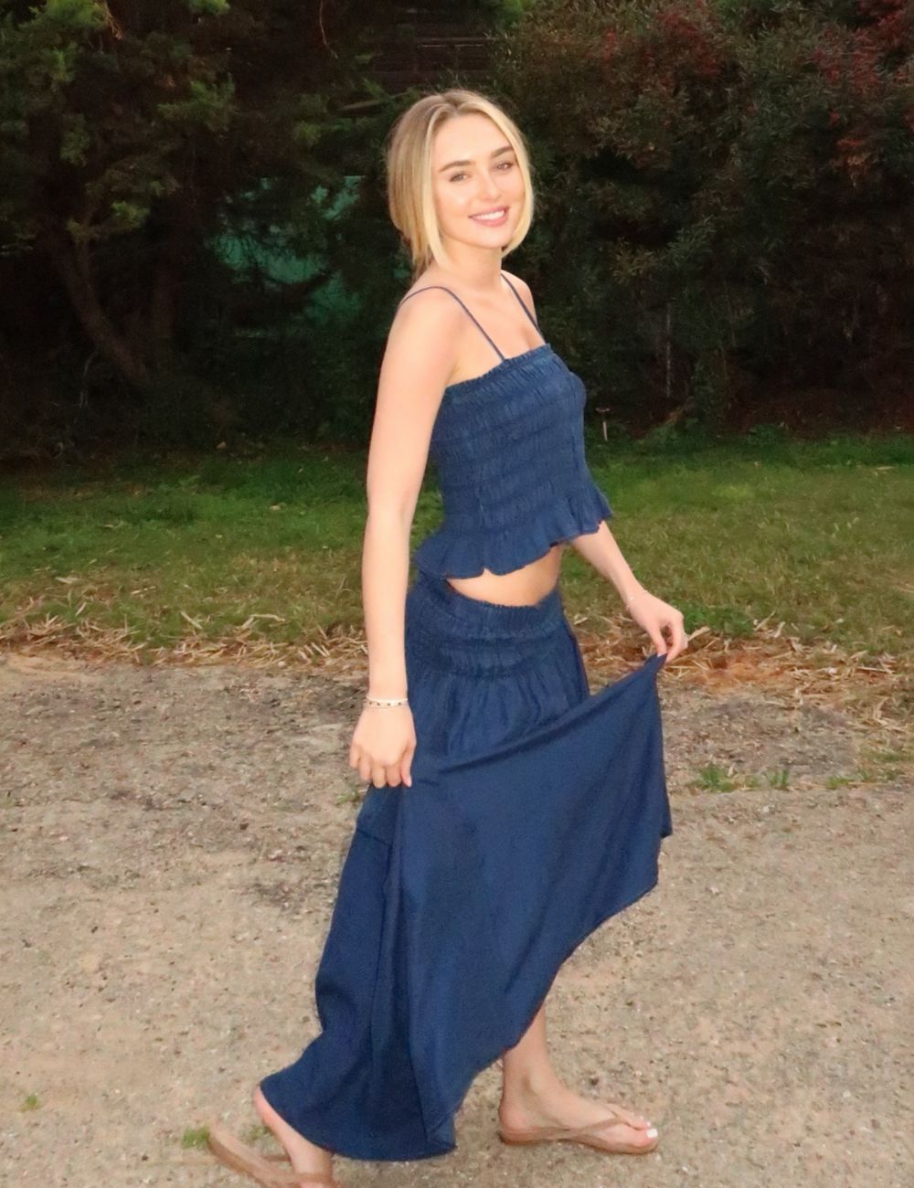 חצאית ג׳ינס