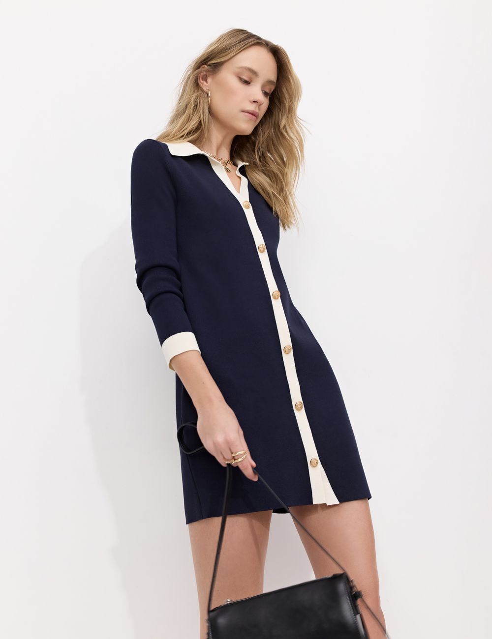 שמלת מיני עם צווארון