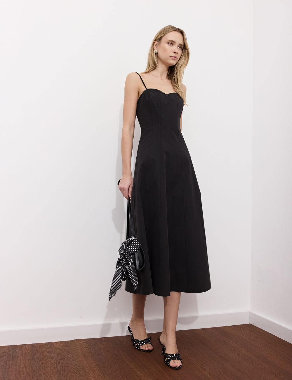 שמלת מידי פופלין