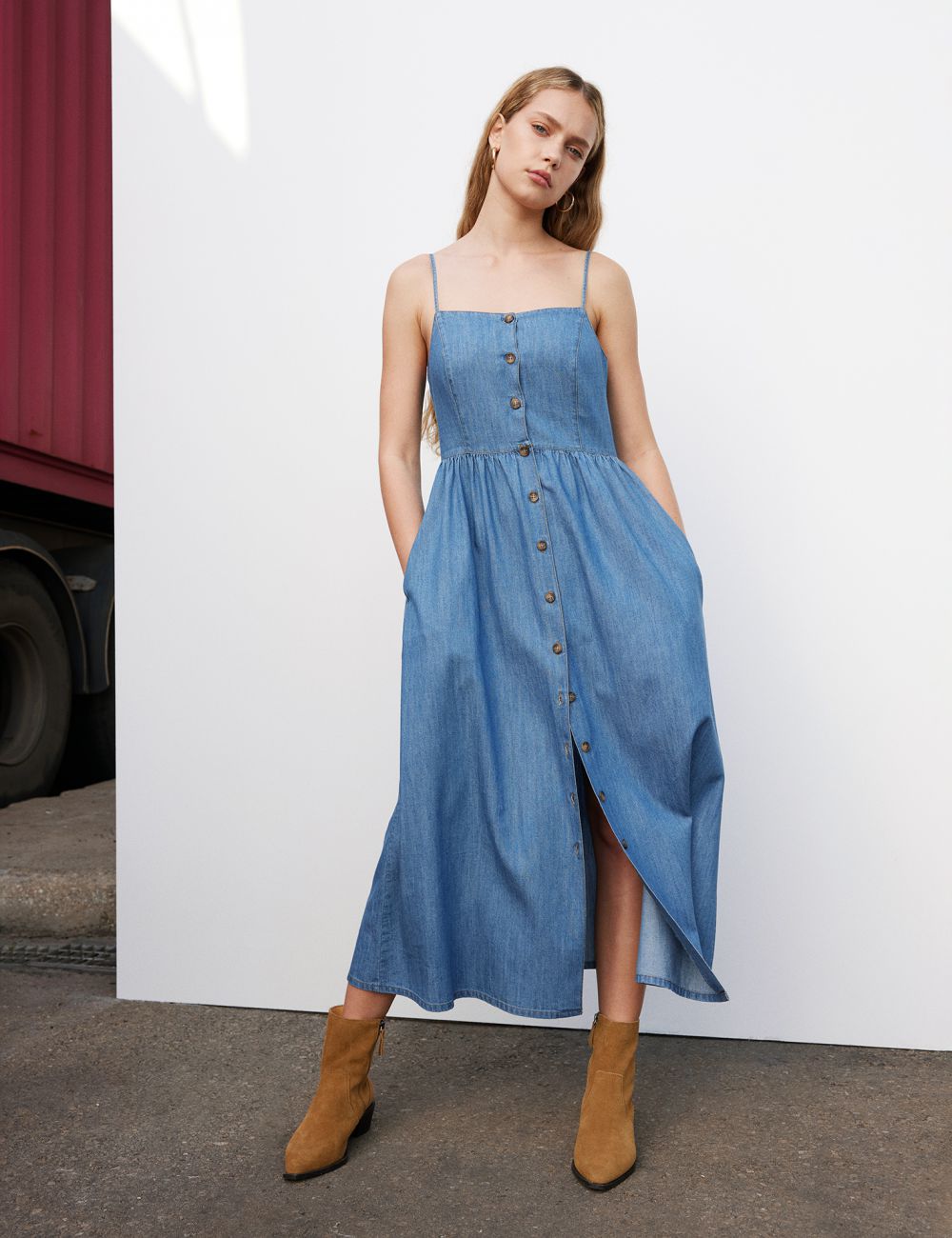 שמלת ג’ינס מידי