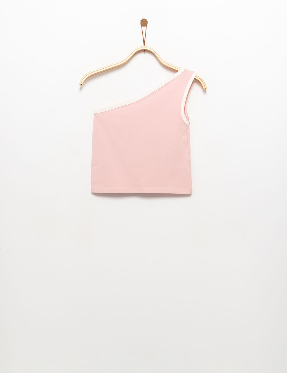 גופיית כתף אחת