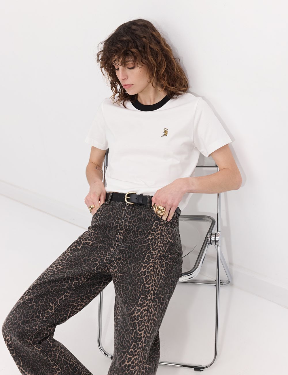 טי שירט פימה בוקסית עם רקמה