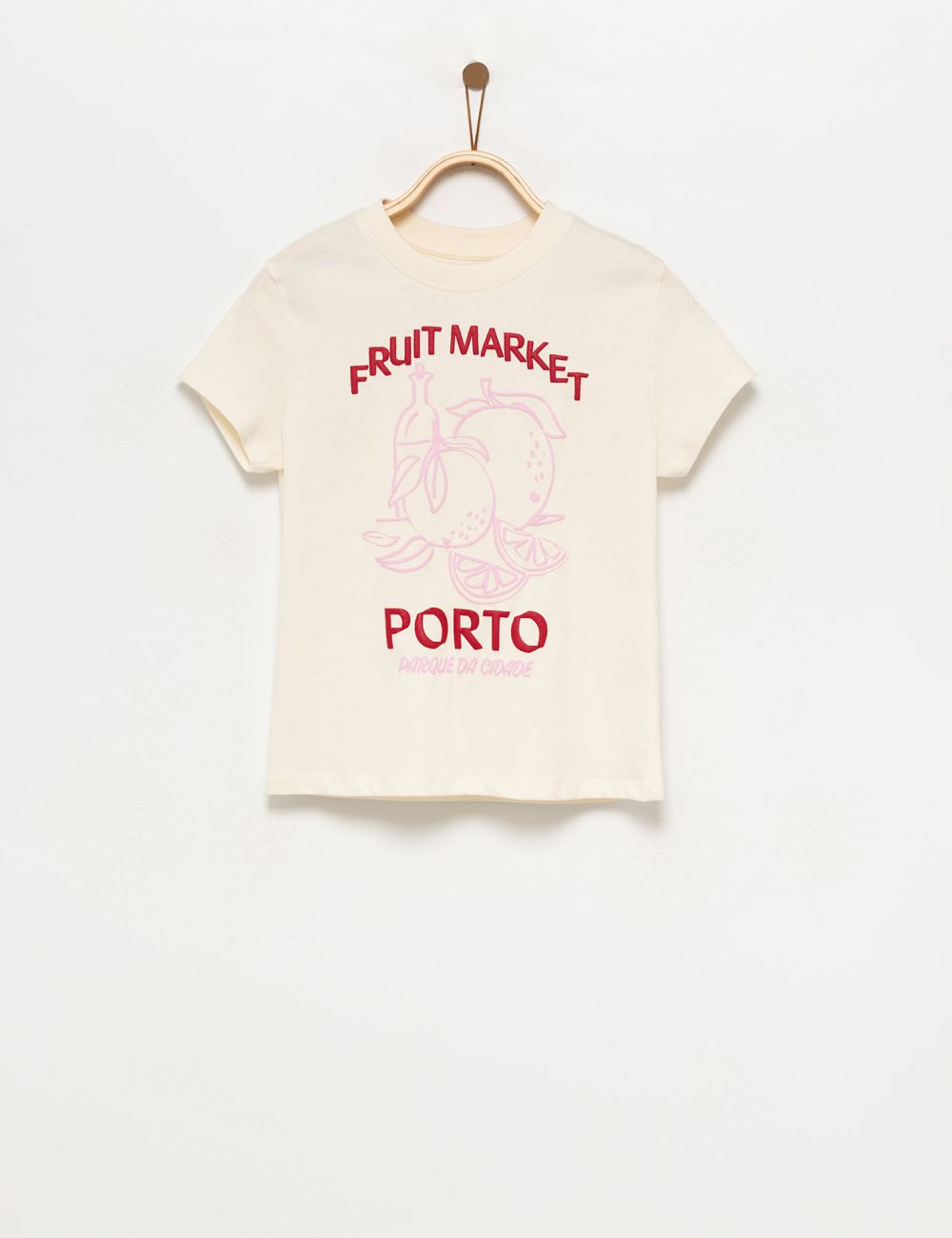 טי-שירט עם רקמה