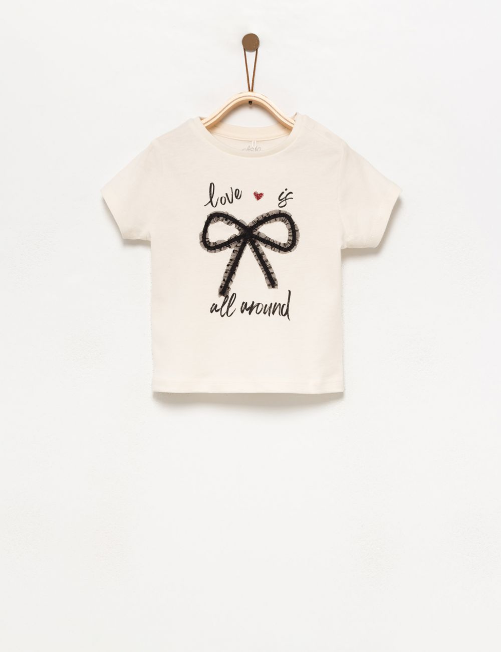 חולצה מודפסת