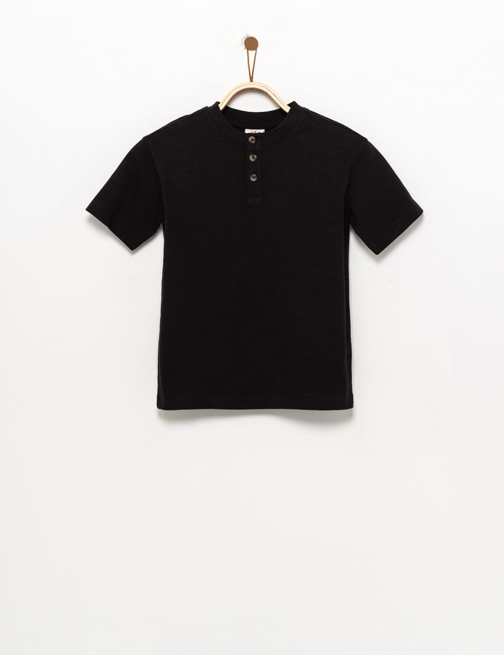 חולצת טי עם שינה