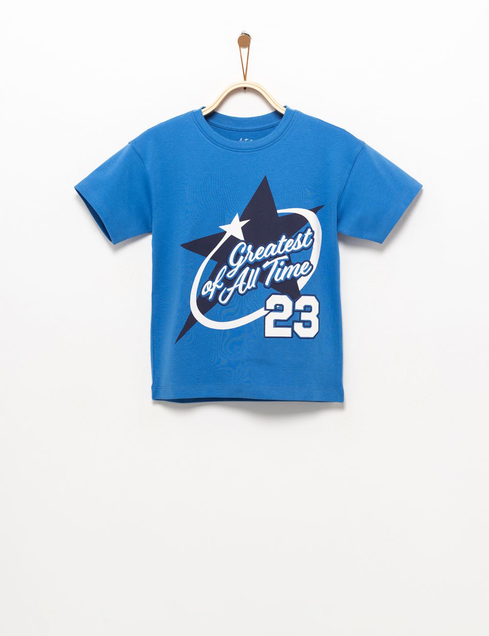 חולצת טי עם דפוס