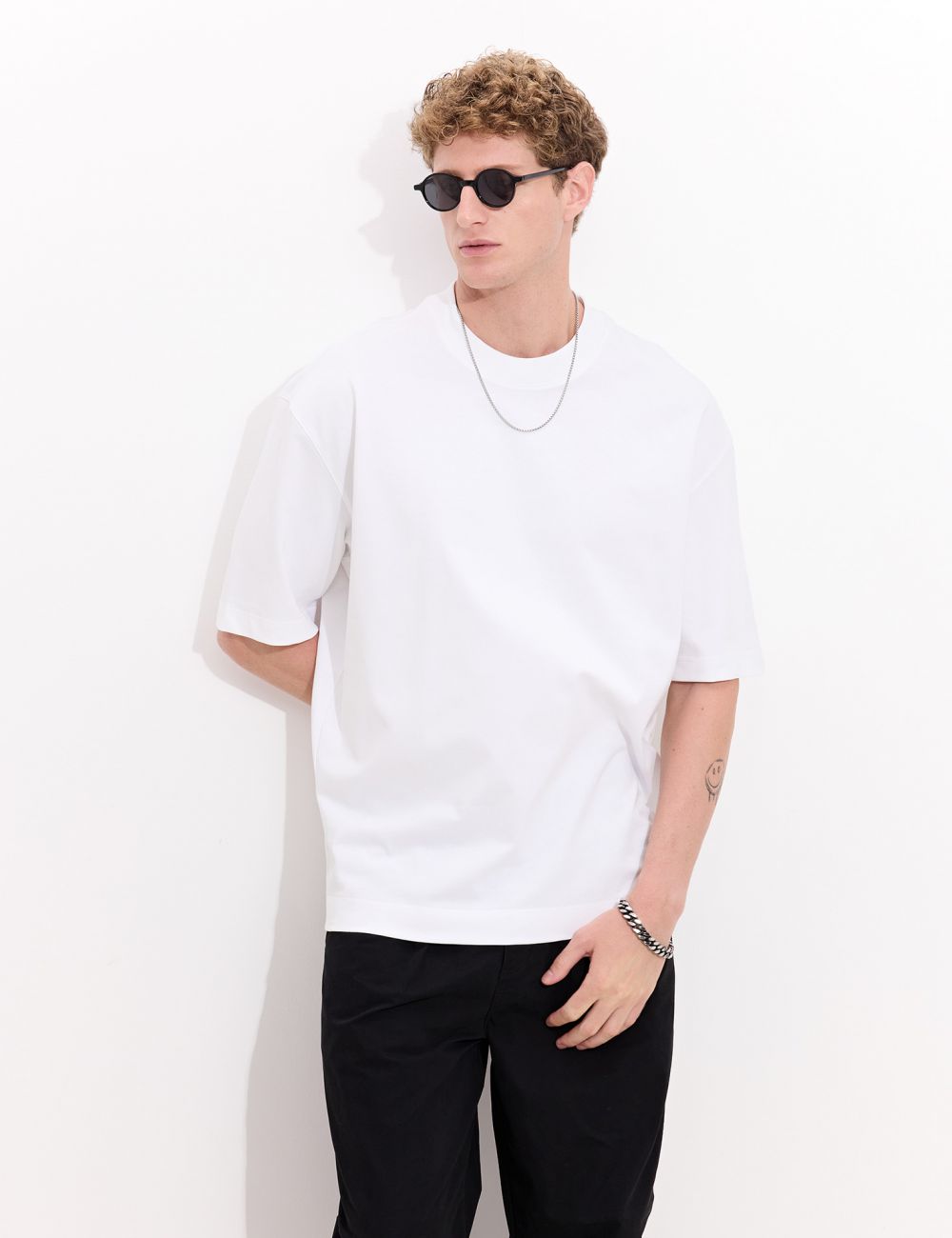 טי-שירט רחבה