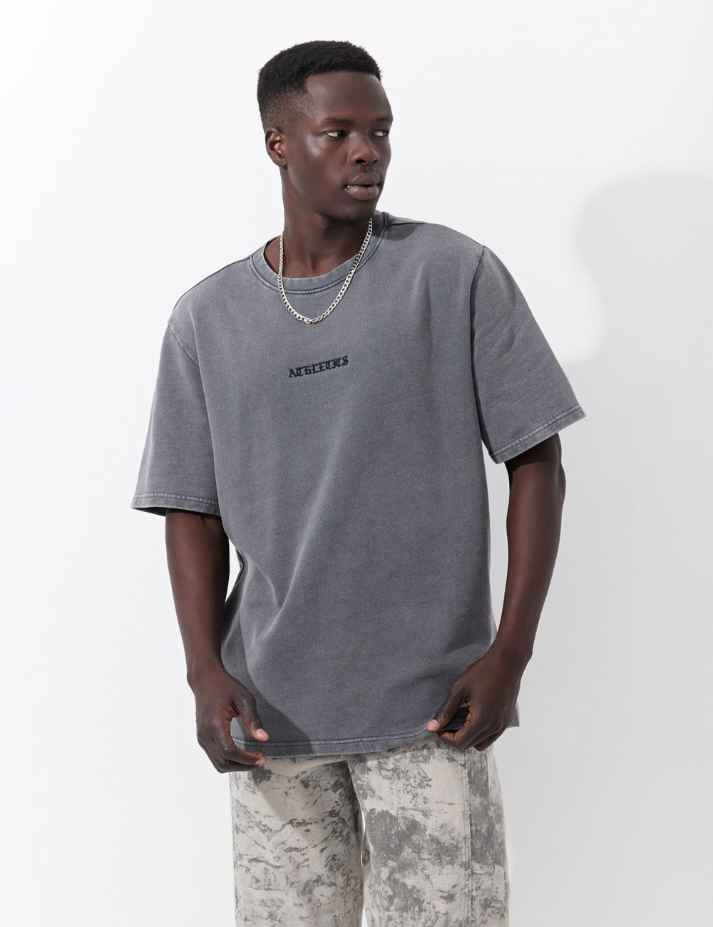 טי שירט Relaxed fit עם ארט