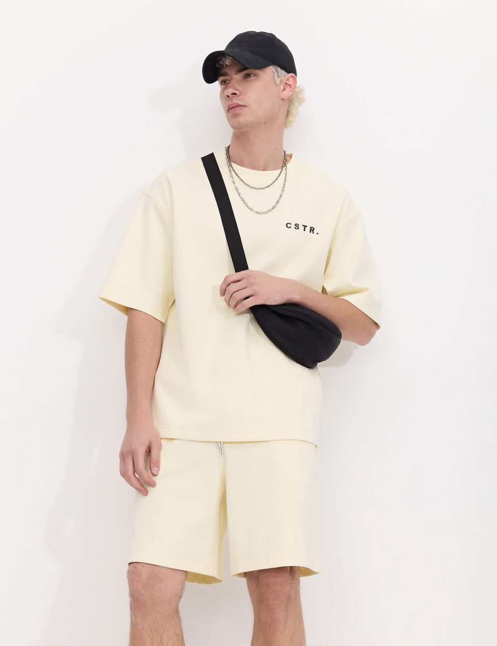 טי שירט מבד עבה בגזרת אובר סייז