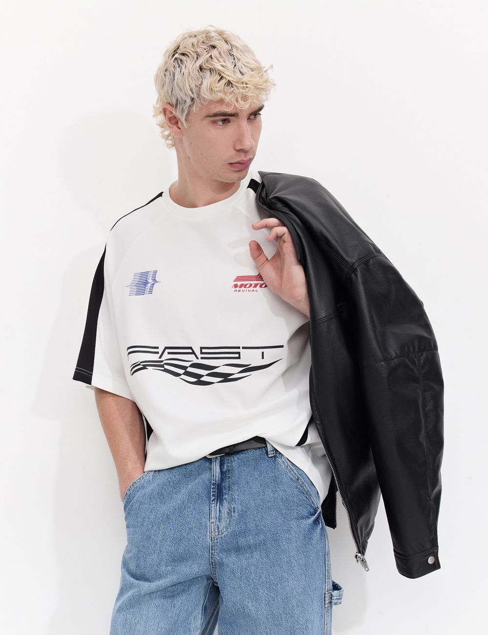 טי-שירט ספורטיבית