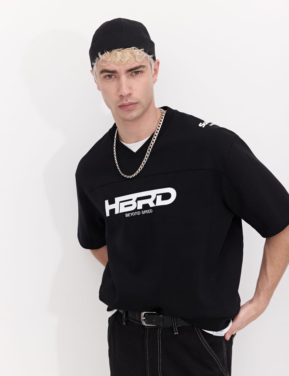 טי-שירט ספורטיבית