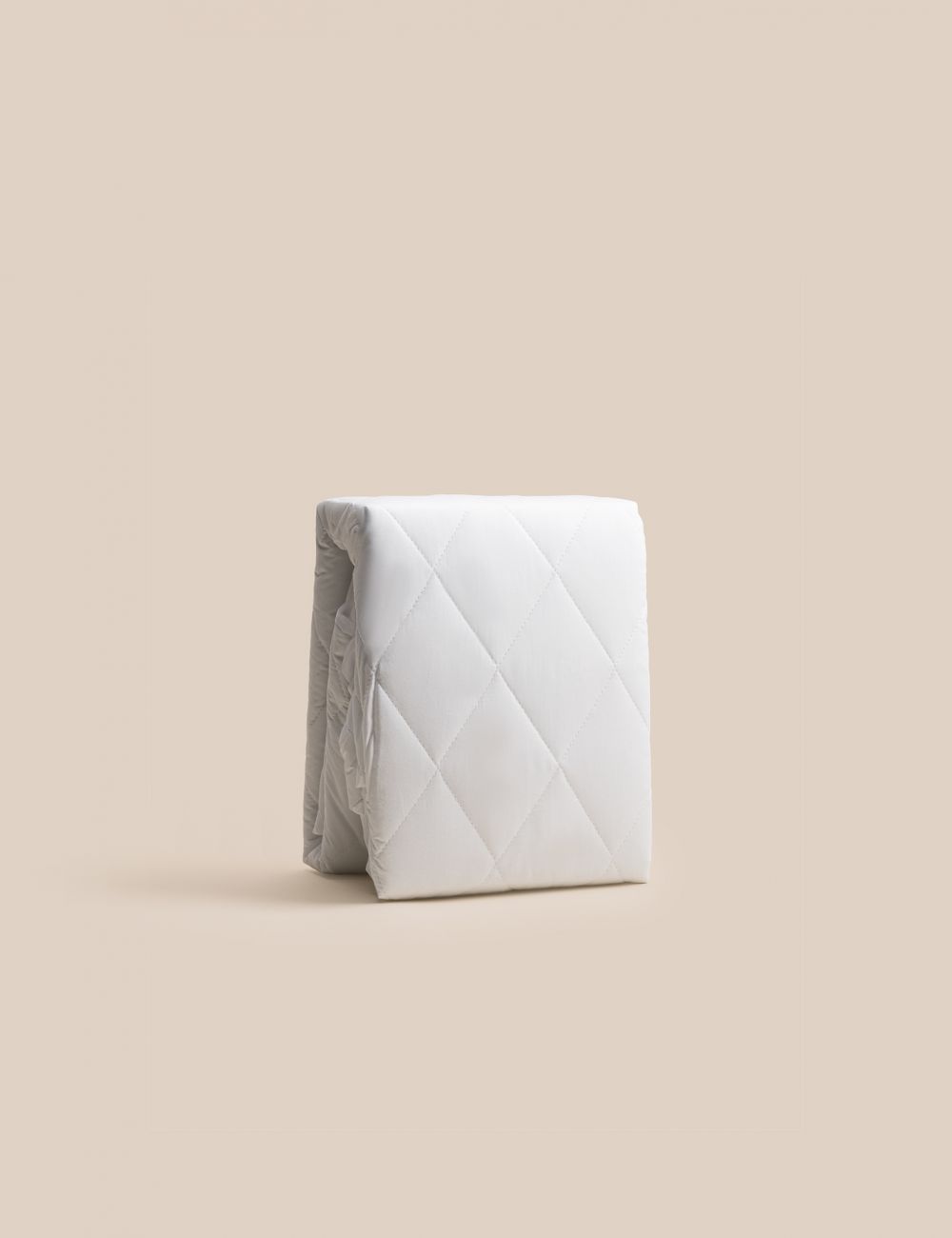 מגן כרית קווילט מעוין