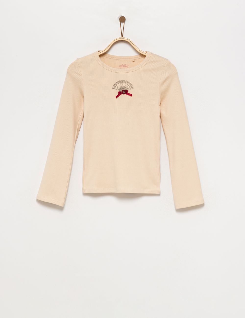 טי ריב שרוול מתרחב