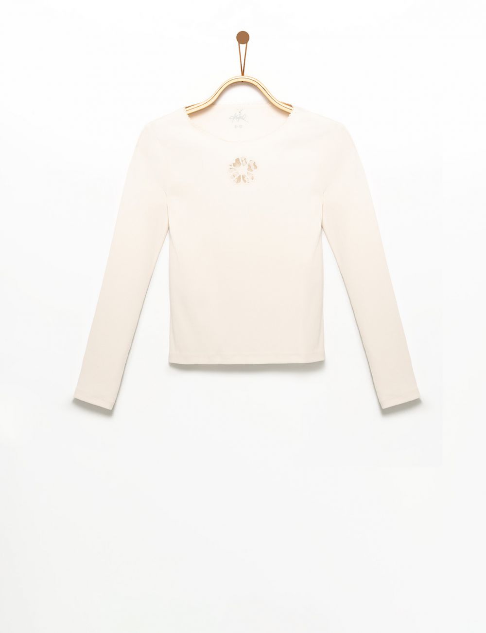 טי עם רקמה פתוחה