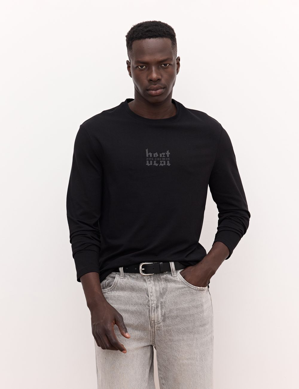 טי שרוול ארוך עם הדפס