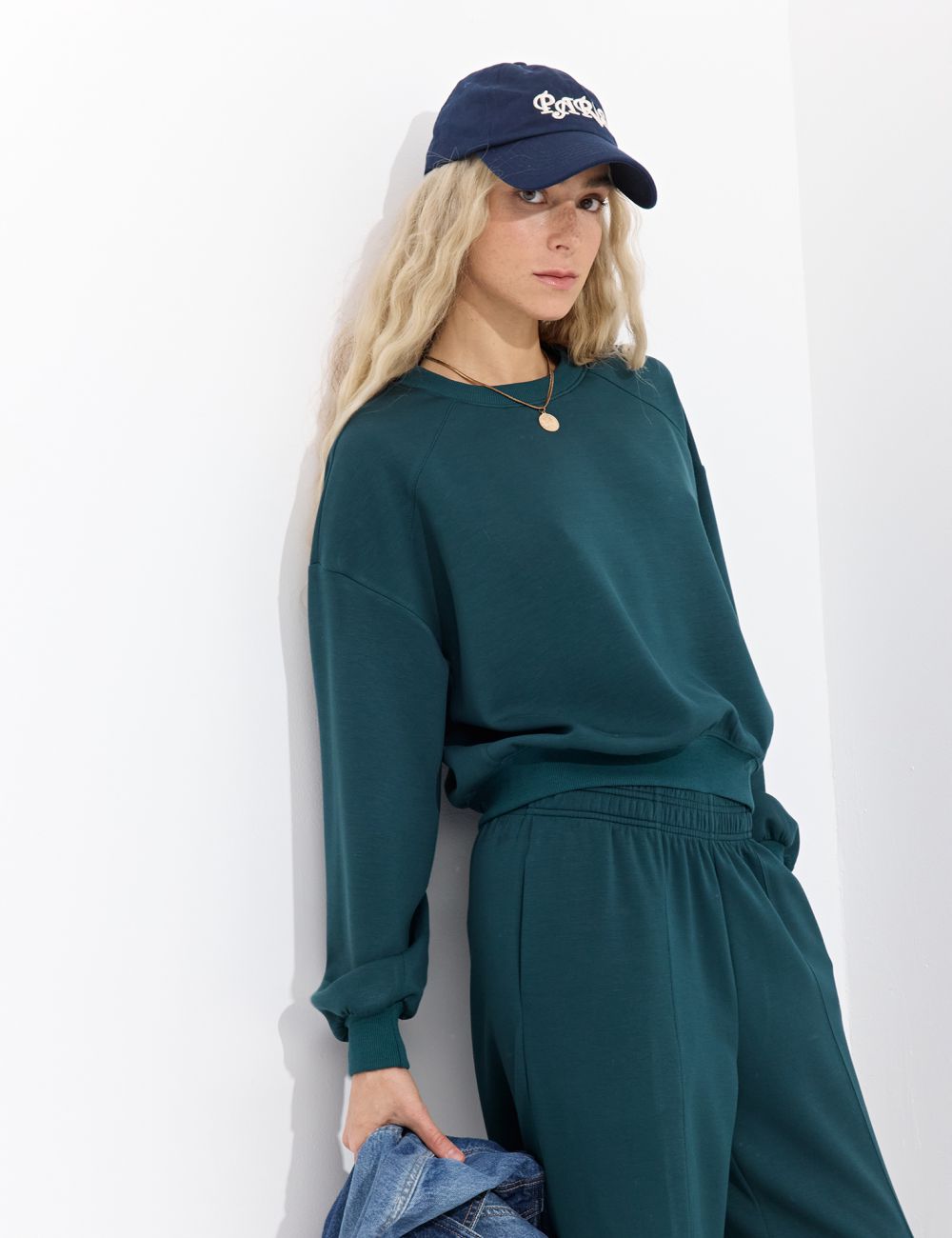 סווטשירט אינטרלוק קרופ