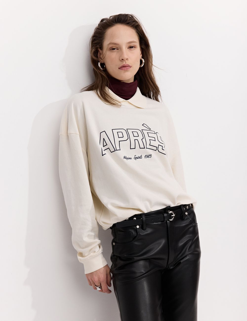 סווטשירט עם צווארון