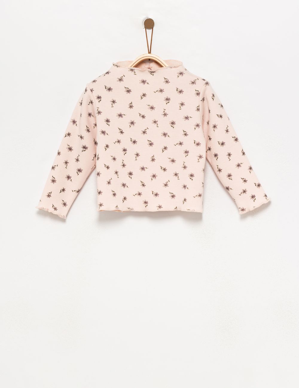 סווטשירט עם סיומת גלית