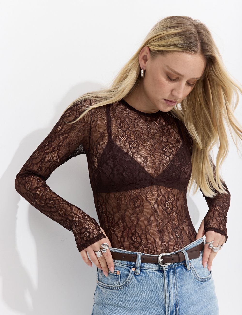 בגד גוף תחרה ארוך