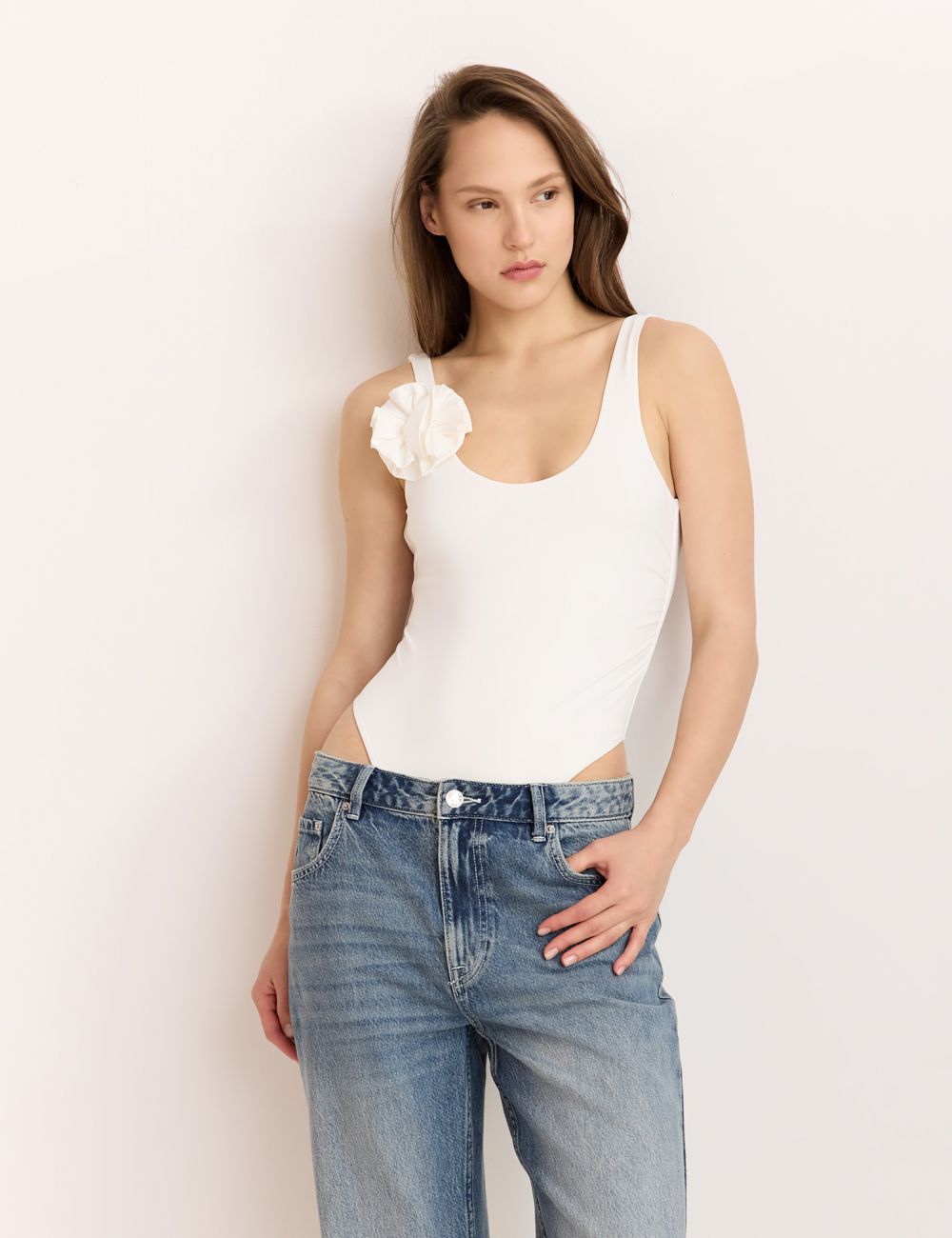 בגד גוף פרח