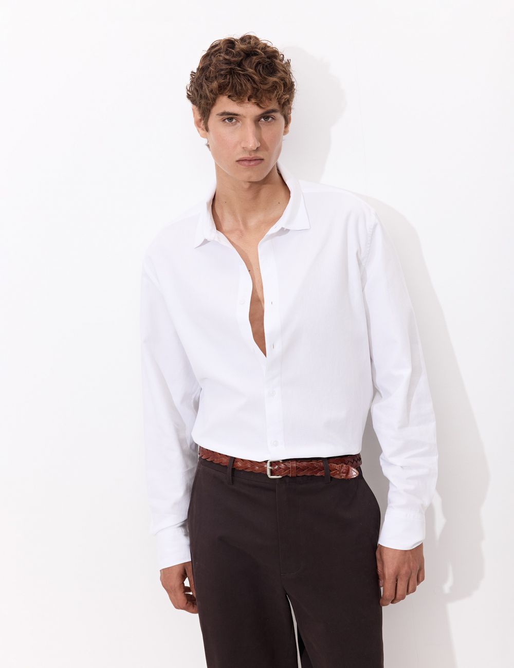 חולצת טקסטורה מכופתרת REGULAR FIT