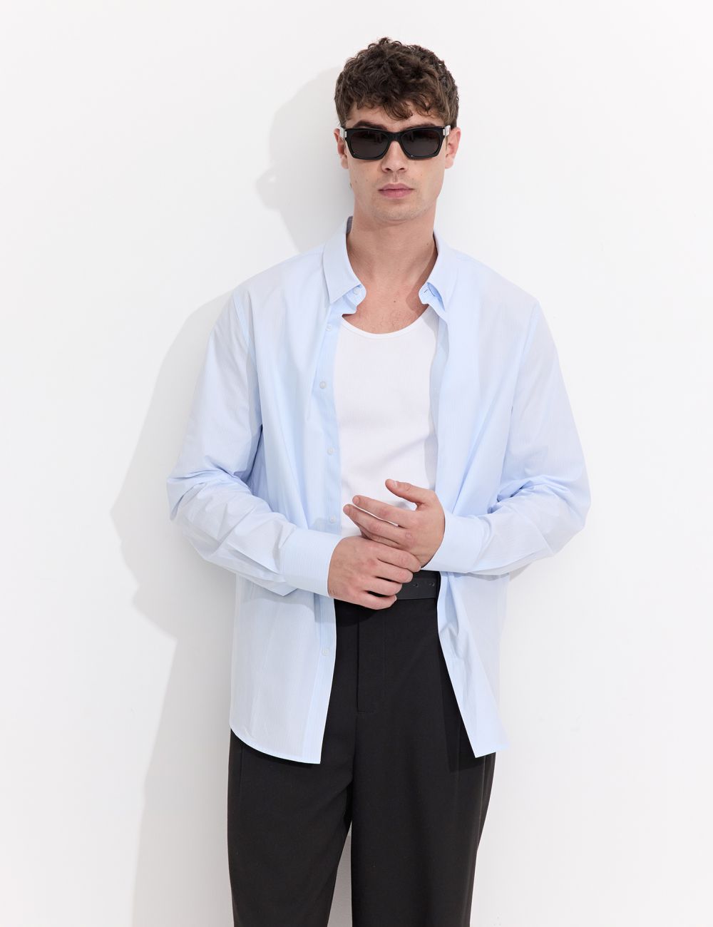 חולצה מכופתרת עם פסים