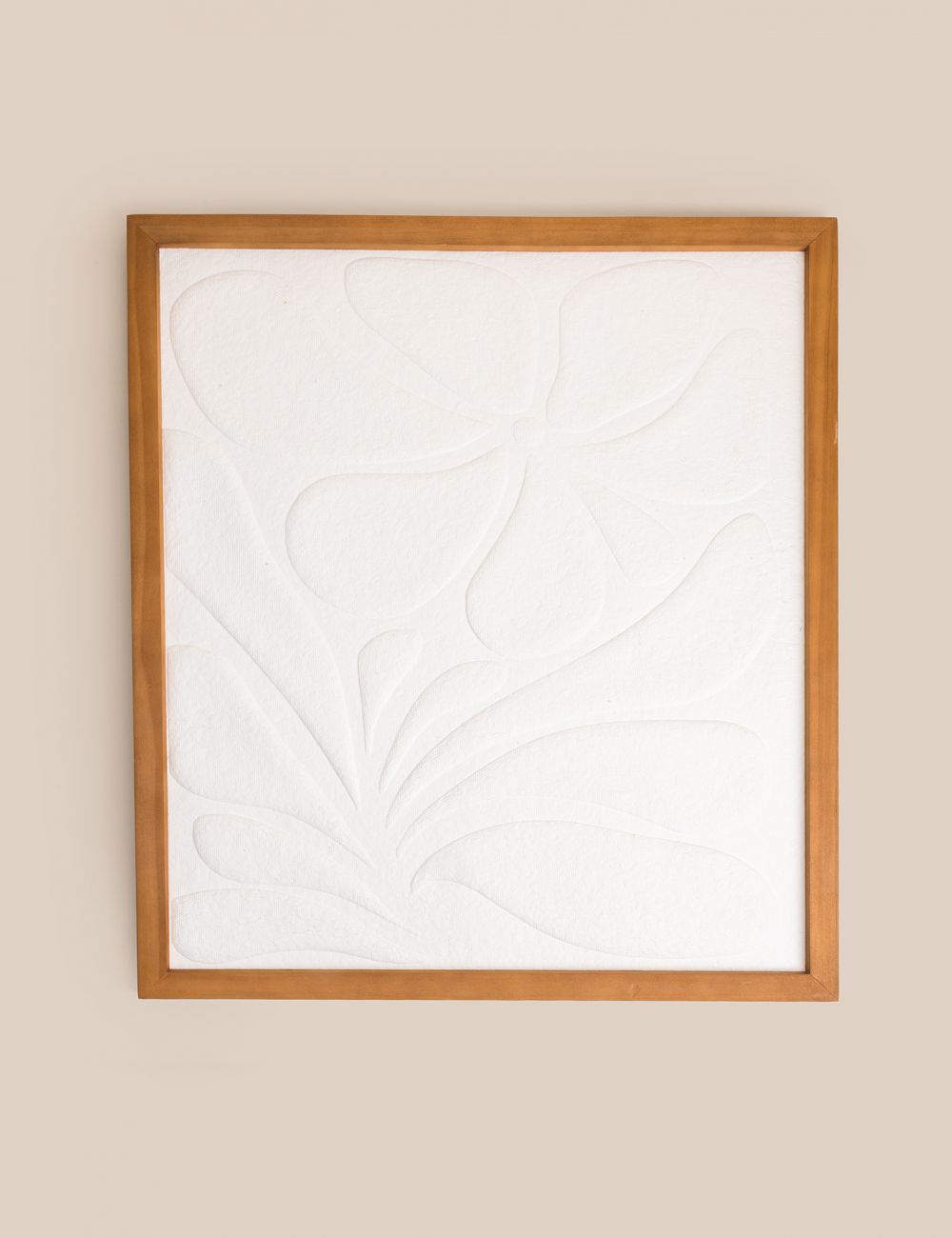 תמונה עם מסגרת עץ פרח