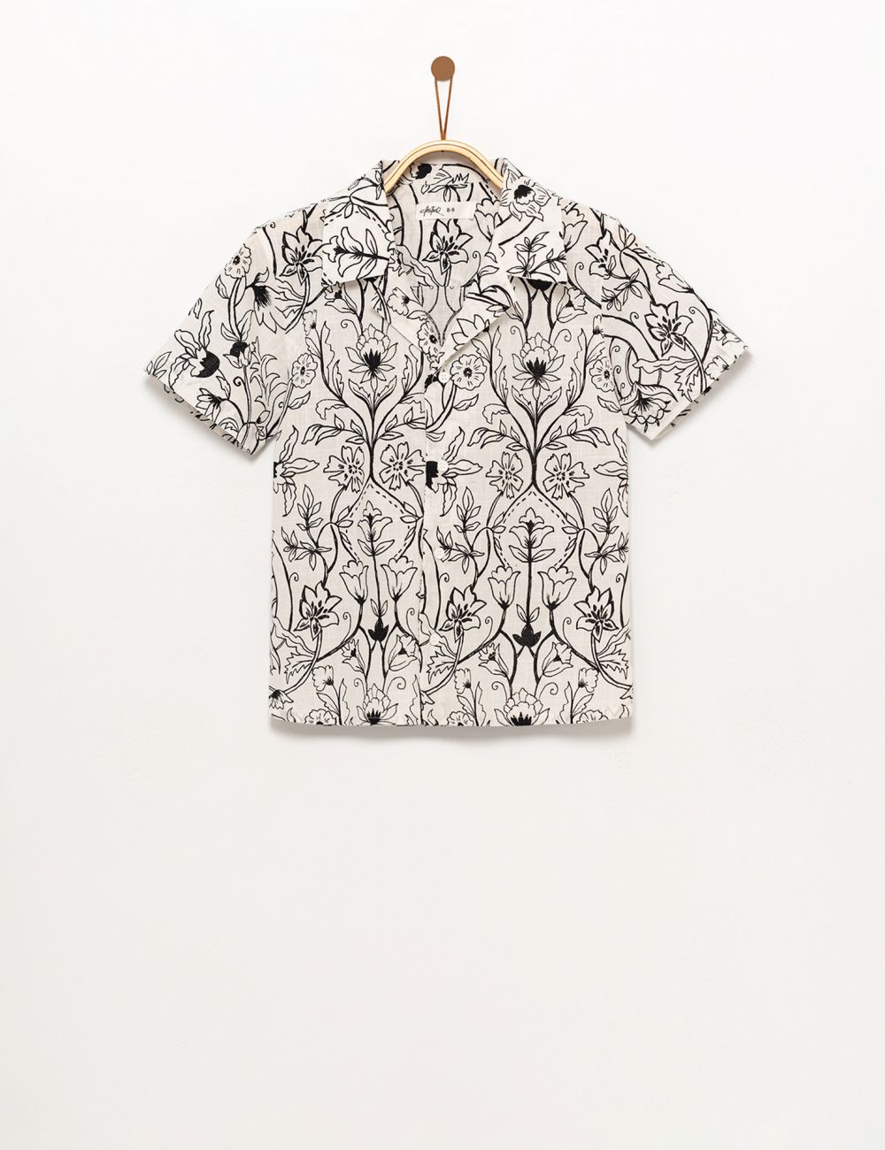 חולצה מודפסת