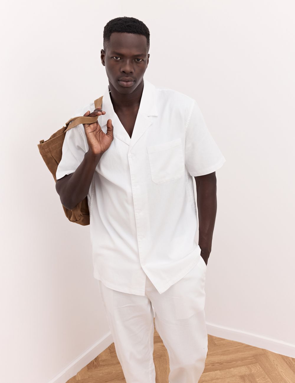 מכופתרת ריזורט