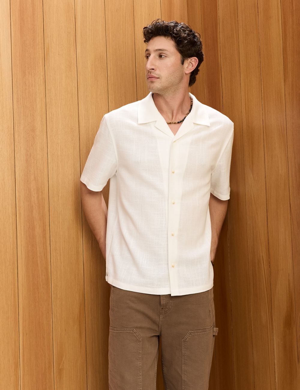 חולצת ריזורט עם טקסטורה