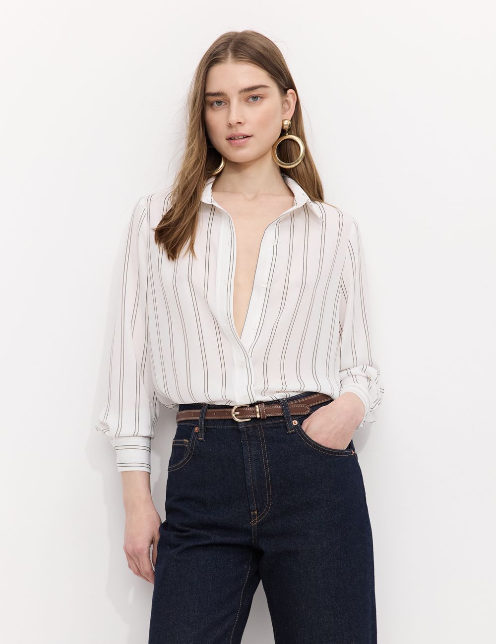 חולצה מכופתרת