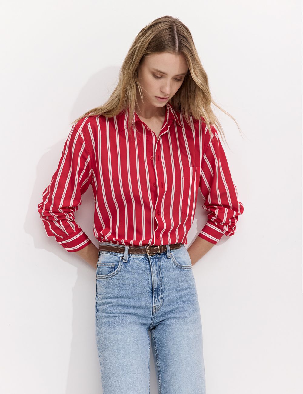 חולצה מכופתרת רכה במראה פופלין