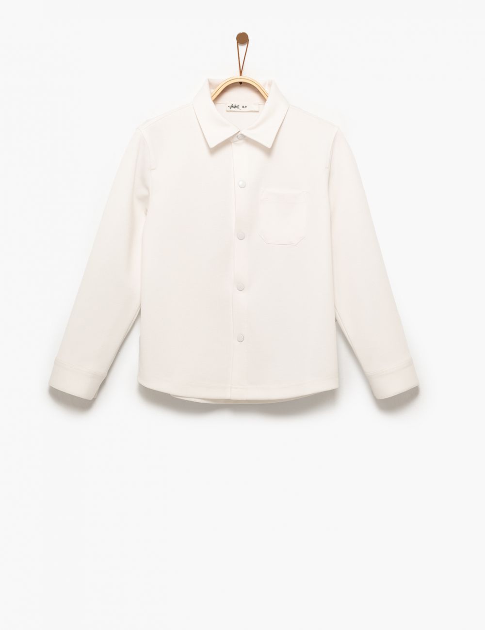 חולצה מכופתרת