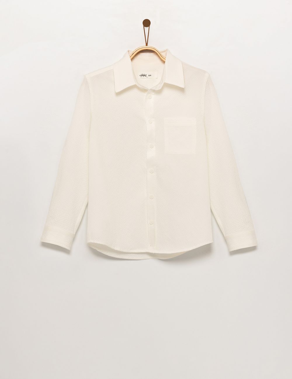 חולצה מכופתרת בד טקסטורה