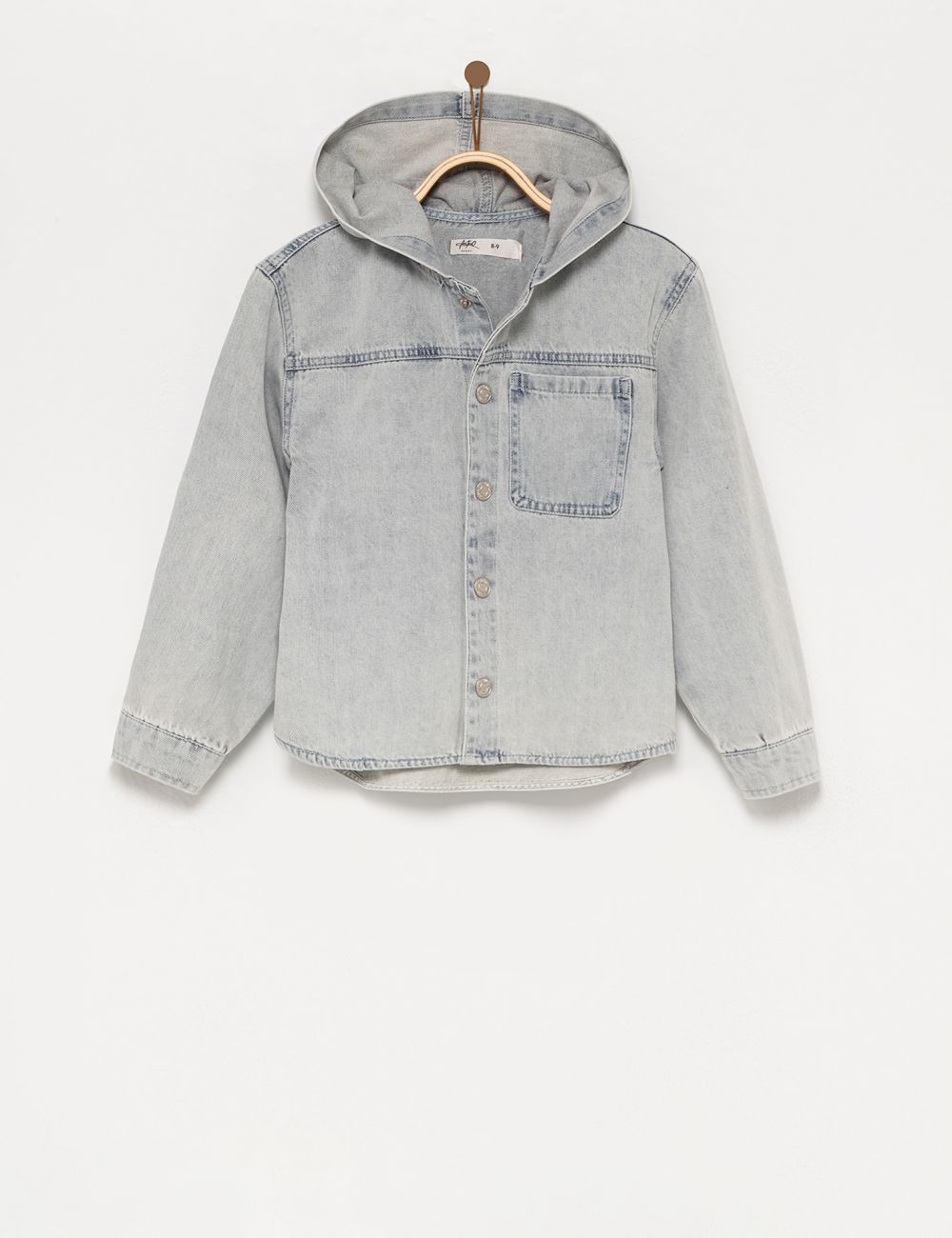 חולצת ג’ינס עם כובע